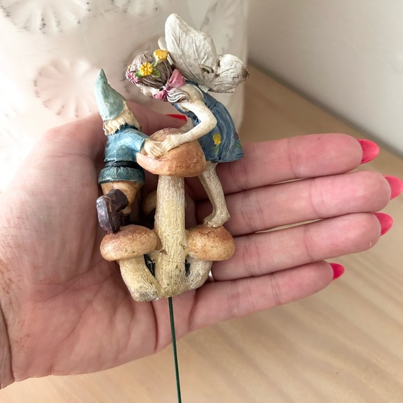🧚 Fairy Whimsical Garden Gnome and Mushroom Decor 5 piece Set - Picture 8 of 12